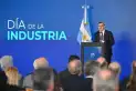 Duro cruce entre Caputo y la cúpula de la Unión Industrial Argentina