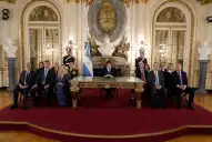 Milei anunció la creación de una base naval en Tierra del Fuego y sanciones para petroleras que operen en Malvinas