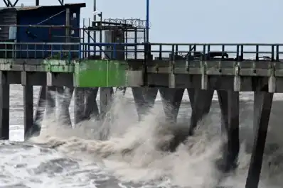 El Niño alimenta la rara sucesión de tormentas en el océano Pacífico