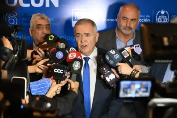 Osvaldo Jaldo destacó que Tucumán lidera el crecimiento del empleo privado en el país