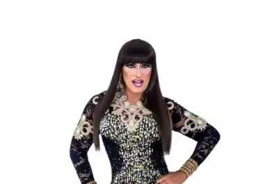 El imitador oficial de Moria Casán llega a Puerto Libertad