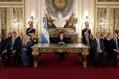 Causa Malvinas: Milei anunció sanciones a petroleras y la creación de una base naval