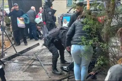 Sobrevivió a una caída desde un tercer piso y, tras recibir el alta, lo atropelló un patrullero en la puerta del hospital