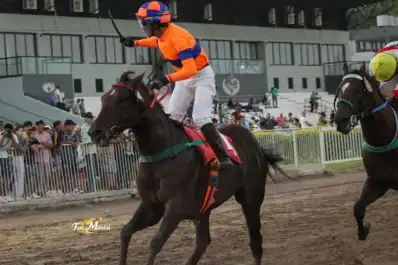 Zinzan Brooke y Golden Warrior, por algo más que una victoria en el turf tucumano