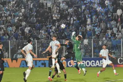 Luciano Vallejo, uno de los pilares de la fortaleza defensiva de Atlético Tucumán: Soñé toda mi vida con jugar en Primera