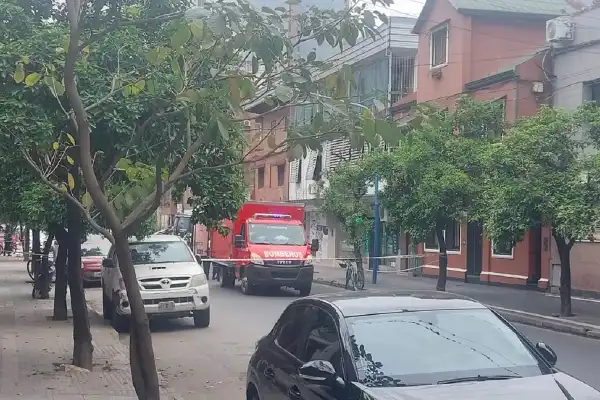 Un hombre de 70 años murió en la vía pública mientras circulaba en bicicleta