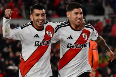 River volvió a ganar: venció a Independiente Rivadavia y Ponzio sigue invicto