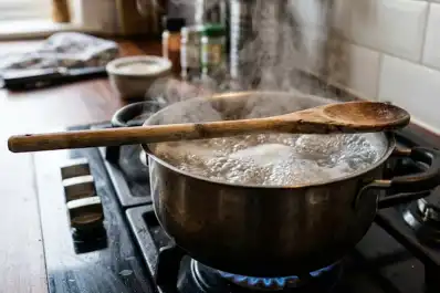 Madera, silicona o acero inoxidable: cuál es el utensilio de cocina más higiénico