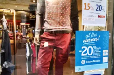 Las ventas minoristas volvieron a caer en agosto, pese al impulso del Día del Niño
