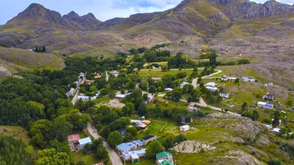 Piedra, agua y oro: el pueblo con atracciones de la minería de San Luis y otros encantos