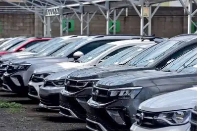 Créditos para comprar autos: cuánto se paga y por qué economistas advierten por el riesgo del Banco Nación