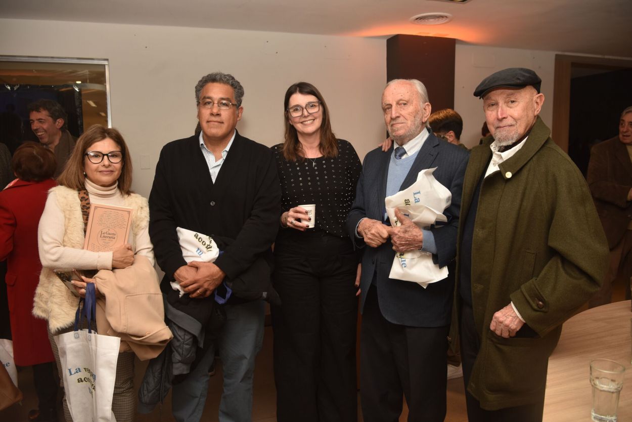 Magena Valentié, Fabián Soberón, Patricia Ribone, Carlos Duguech y Oscar Castillo.