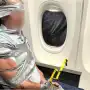 Ataque y pánico en el aire: un hombre terminó atado con cinta adhesiva a su asiento en pleno vuelo