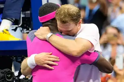El consuelo de Frances Tiafoe a Alex Michelsen tras eliminarlo del US Open en cinco sets