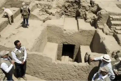 Hallazgo histórico: descubren una tumba intacta de 600 años con 38 esqueletos