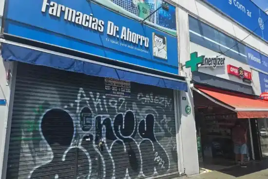 DR. AHORRO. Las farmacias están en crisis en todo el país.