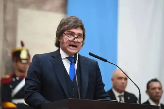 550x367_malvinas-poder-ejecutivo-estudia-sumar-pesca-ilegal-al-proyecto-sanciones-1153290-162204.webp