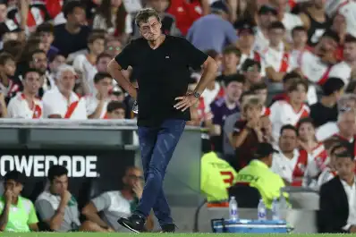 Falcioni buscará extender una particular racha ante River con Atlético Tucumán