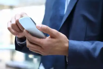 Los riesgos de no verificar datos en redes sociales