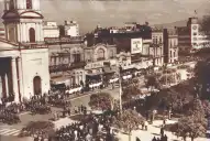 Recuerdos fotográficos: el pequeño galeón frente a la plaza