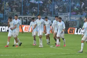 Atlético Tucumán estuvo cerca de la hazaña, pero River golpeó sobre el final