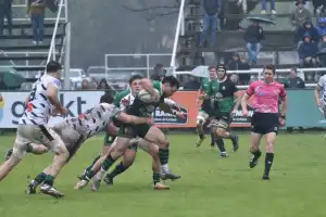 La reacción no alcanzó: Tucumán Rugby batalló en el barro, pero quedó eliminado ante Duendes