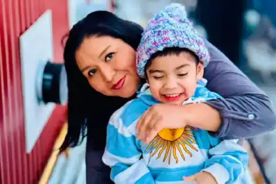 Lanzó una campaña solidaria para el tratamiento de su hijo con autismo y un estafador le robó lo recaudado