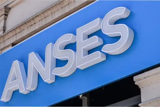 Quiénes pueden recibir el pago doble de Anses.