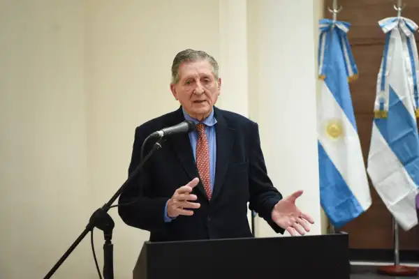 José Claudio Escribano: “El periodismo exige verificar, contrastar y comparar”