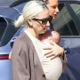 El secreto mejor guardado de Lady Gaga: reapareció con un bebé y confirmó que fue mamá