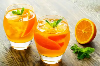 Licor de naranja casero: el paso a paso para prepararlo como un profesional con tres ingredientes