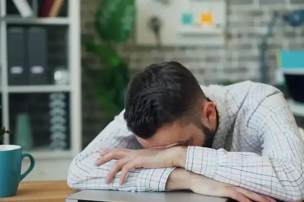 Le mandamos al cuerpo el mensaje equivocado, se cansa y complica la salud