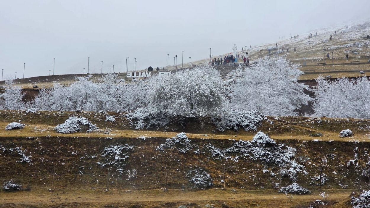 MÁS TEXTURAS. La nieve resaltó las formas del relieve del terreno.