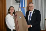 Orgullo tucumano: el gobernador Jaldo recibió a Victoria Sauze tras la gloria mundial