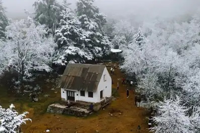 Un video que parece sacado de una película: Tafí del Valle y la rareza de la nieve en septiembre