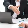 En septiembre, deuda, tu fuiste mía: se vive de préstamos bancarios o de “cercanos”