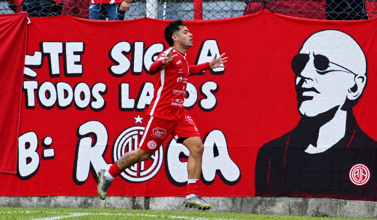Nahuel Zenteno anotó un doblete contra Graneros.