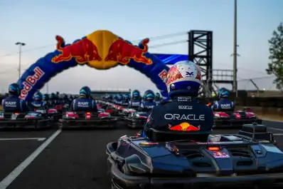 Desafío sin precedentes: de qué se trata Max vs 100, la carrera de karting que correrá Verstappen