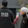 Gustavo Sofovich chocó una moto y tuvo que esperar por una hora a la Policía
