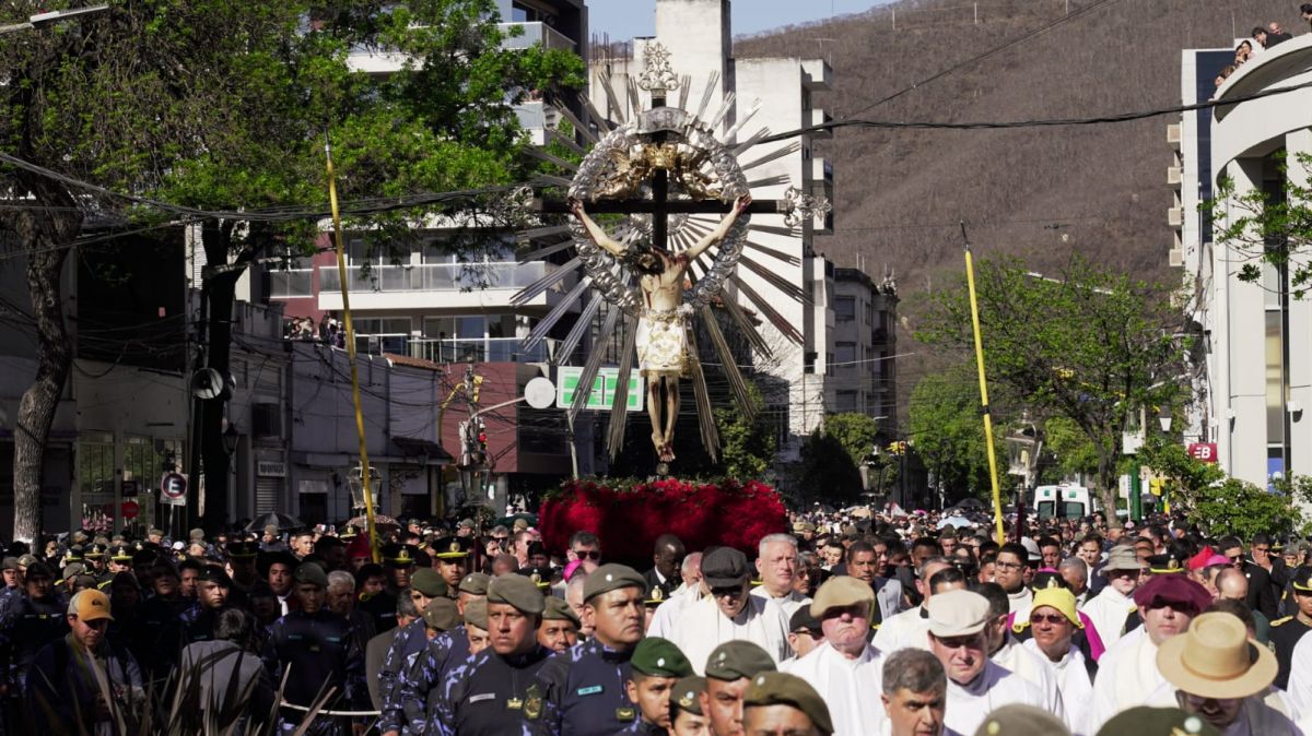 Una marea de fe: Salta reafirmó su Pacto con el Señor y la Virgen del Milagro