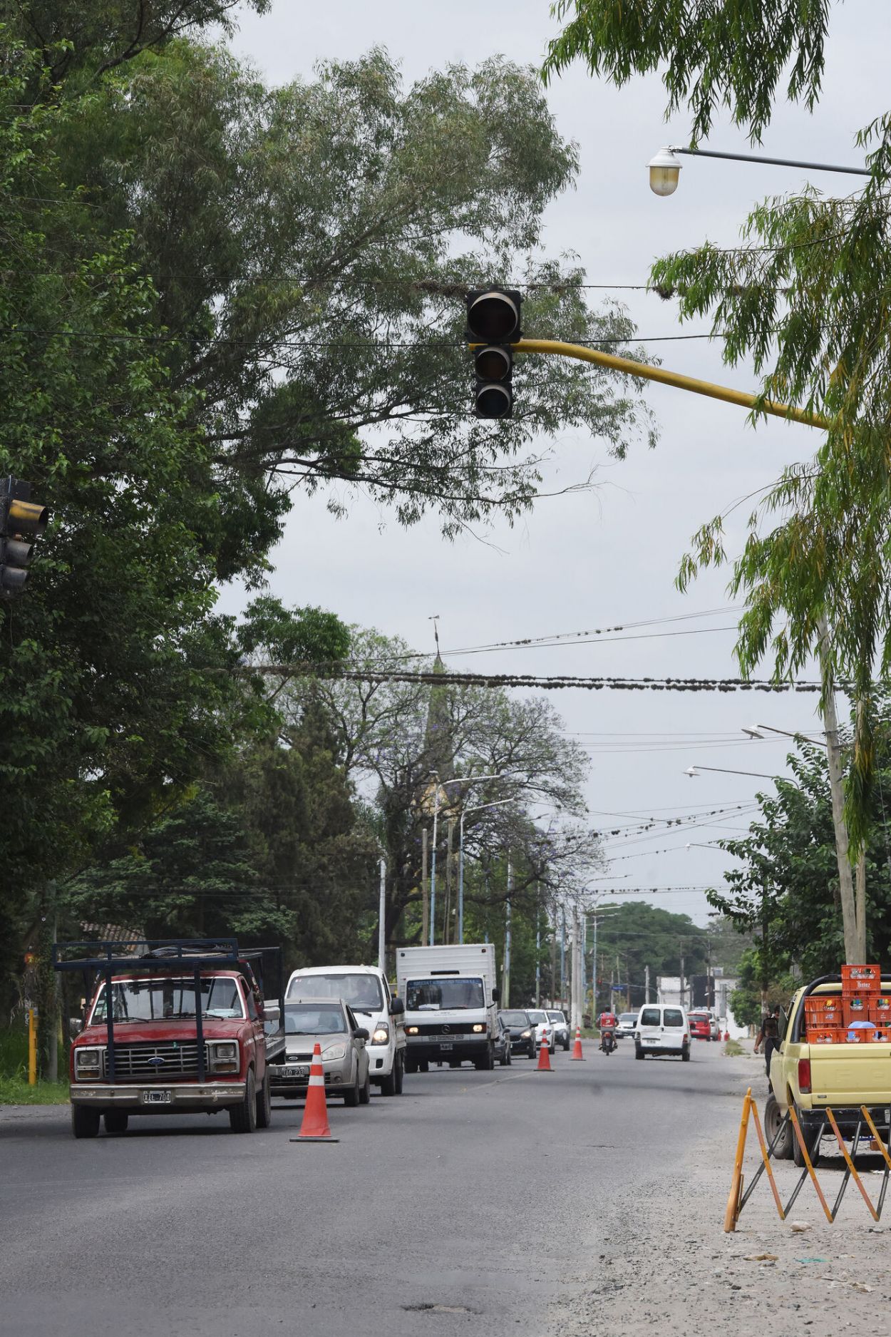 TRANSITO INTENSO. El Camino del Perú soporta un importante flujo vehicular durante muchas horas del día.