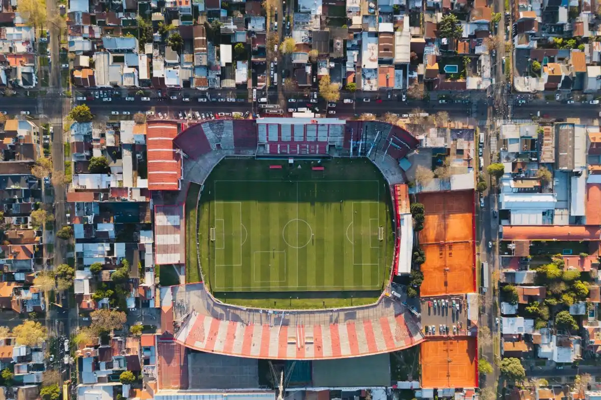 En este Estadio de Lomas de Zamora, se juega en breve