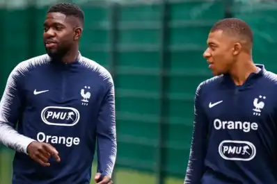 Umtiti cuestionó a Mbappé y Dembélé por el Balón de Oro y puso como ejemplo a Messi