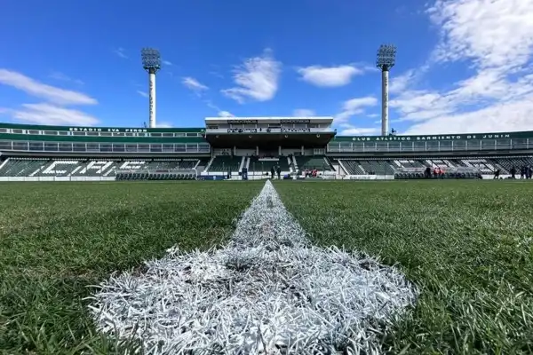 River-Sarmiento podría cambiar otra vez de fecha: el motivo y cuándo se jugaría