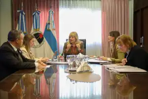 Iniciativa de las Municipalidad capitalina: cinco claves del plan para facilitar la apertura negocios