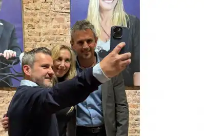 Dimes y diretes: pese a su enfrentamiento con Catalán, Campero posó con Karina Milei y con Martín Menem