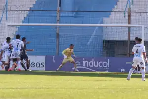 San Martín atacó bien, defendió mal y terminó pagando caro
