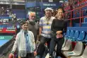 Recorrieron el mundo, vieron a Argentina campeón y sólo faltaron a una serie desde 1993: la historia de la hinchada de la Copa Davis