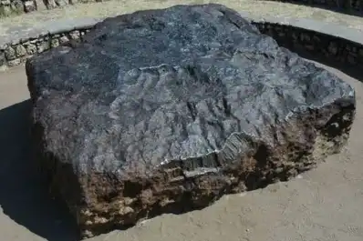 Un agricultor encontró una losa de hierro de 60 toneladas: cuál era su inesperado origen