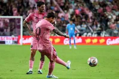 Lionel Messi volvió a marcar de tiro libre con Inter Miami y quedó cerca de alcanzar otro récord